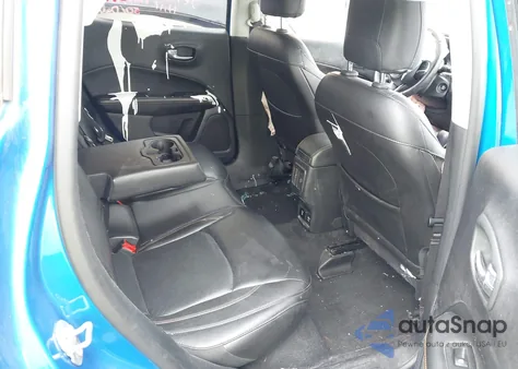 2018 Jeep Compass Limited 4X4 z USA, uszkodzony, nr VIN 3C4NJDCB4JT245251